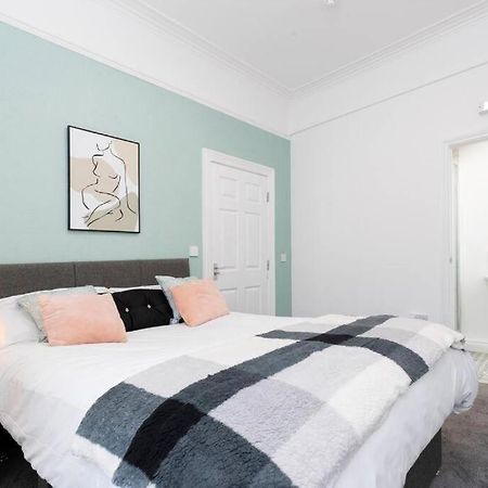 5 Double Bedrooms With Ensuites - Teesside House Tsac Redcar Dış mekan fotoğraf