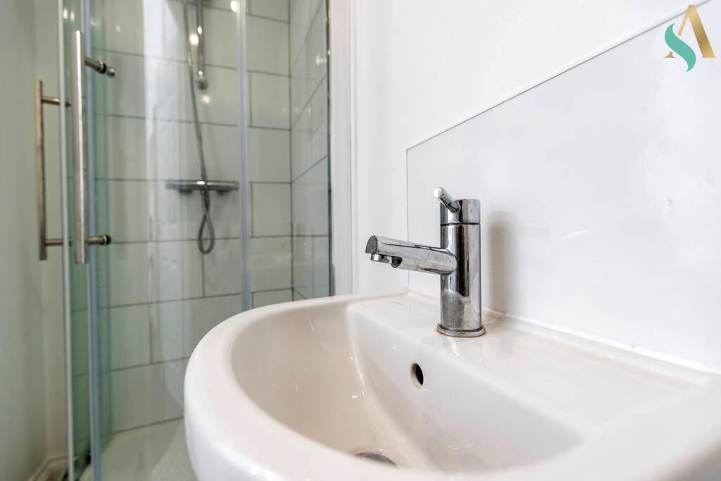 5 Double Bedrooms With Ensuites - Teesside House Tsac Redcar Dış mekan fotoğraf